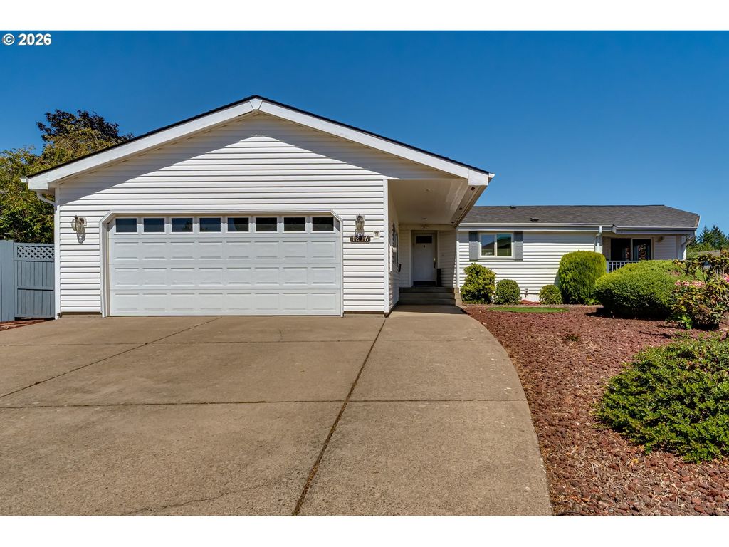 1816 Fountain Ct, Eugene