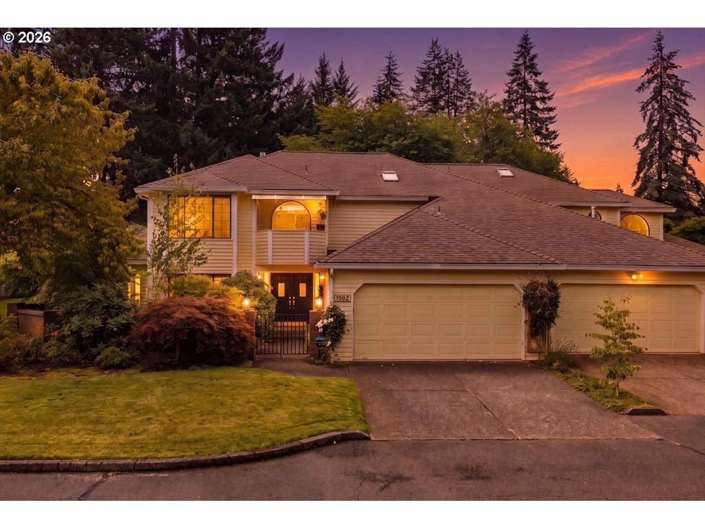 1902 Spicetree Ln Se, Salem