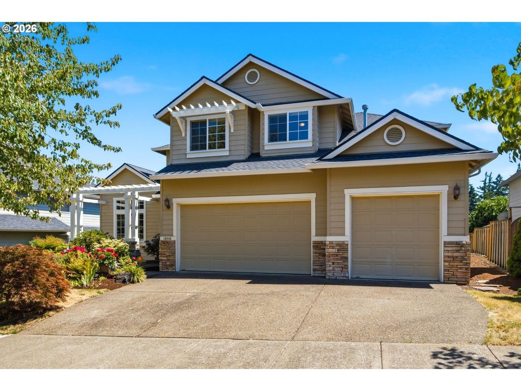 15946 Se Henderson Way, Portland