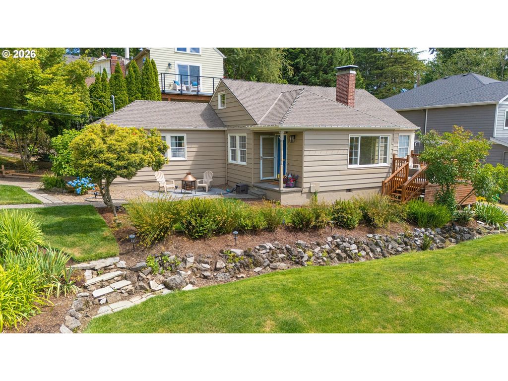 7158 Sw 4th Ave, Portland