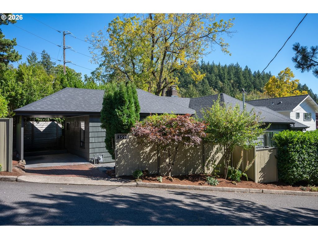 3590 Sw Patton Rd, Portland