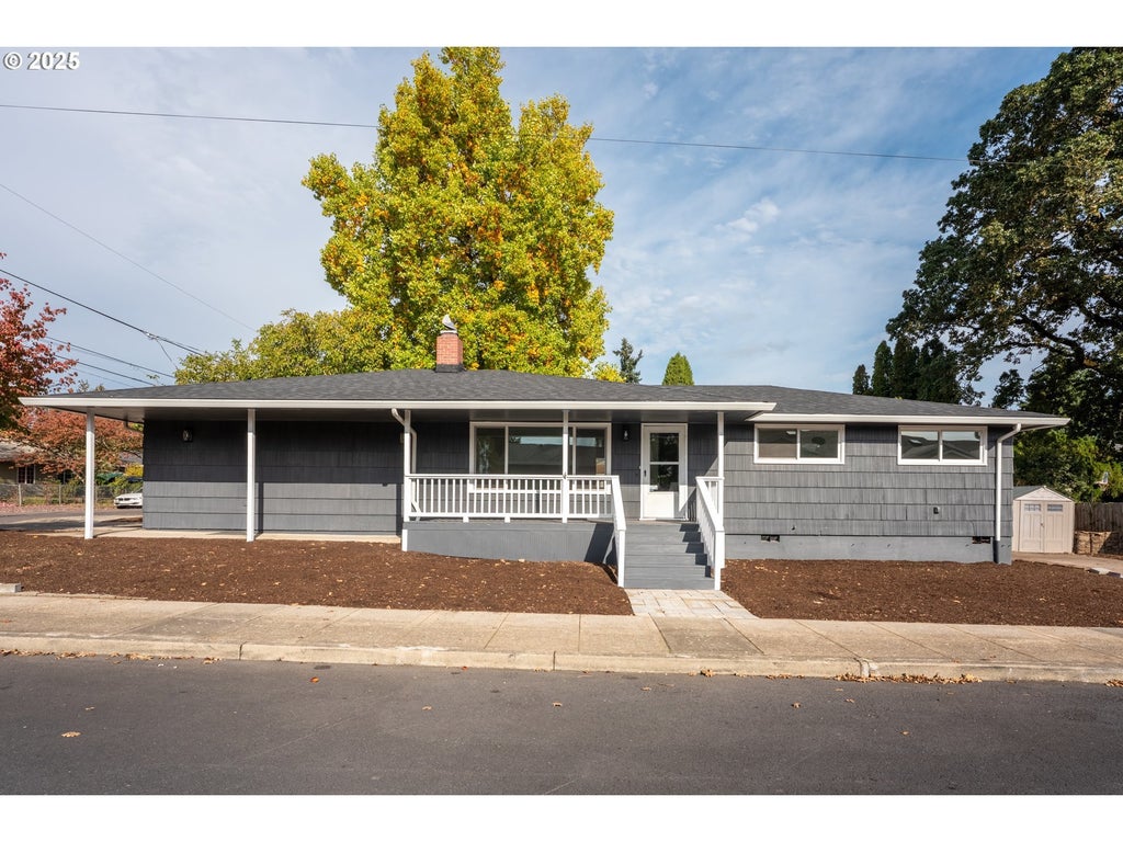 226 Se 157th Ave, Portland