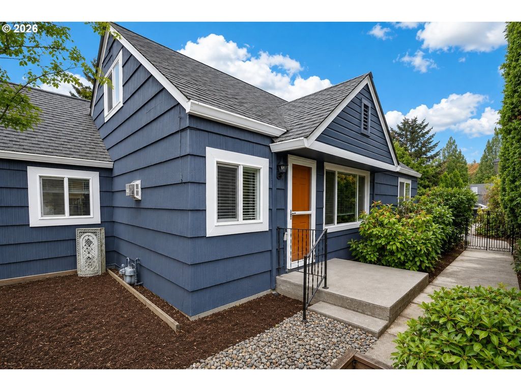 875 Se 66th Way, Hillsboro