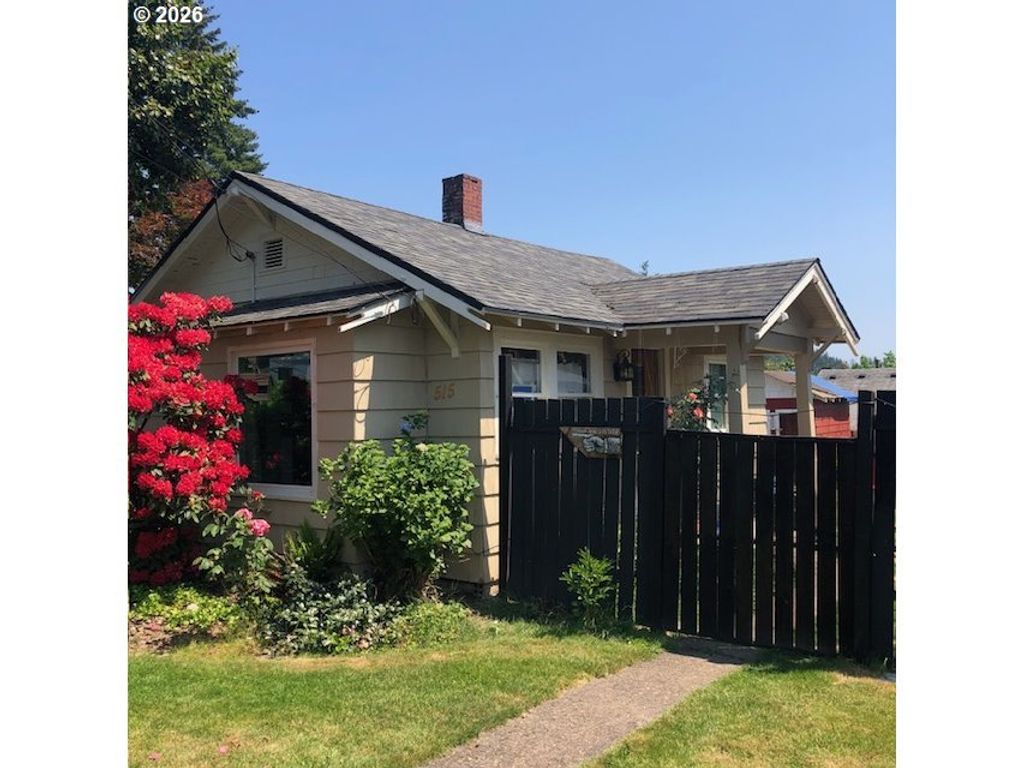 515 E Gloucester St, Gladstone