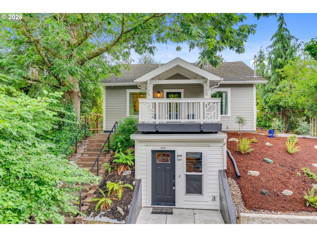 446 Ne Cook St, Portland