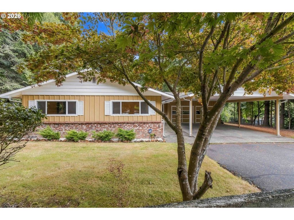 124 Clark Creek Ln, Longview