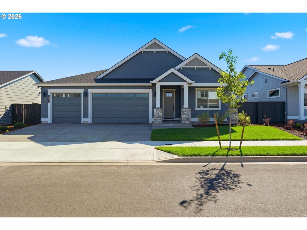 1842 S Pine St, Canby