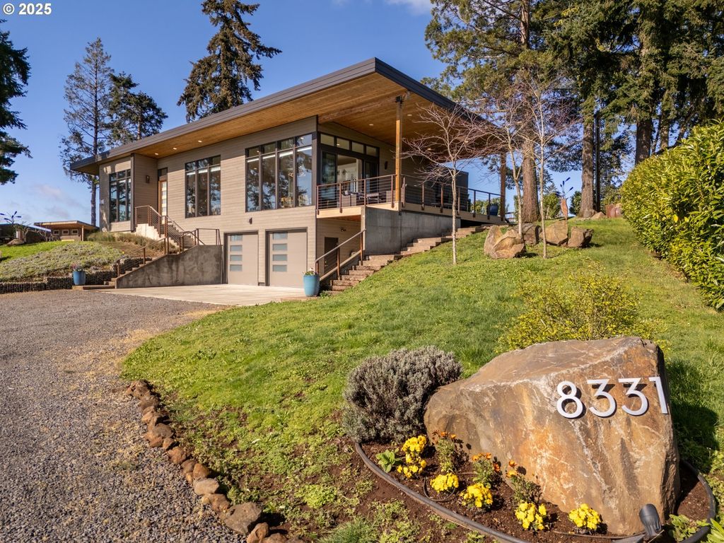 8331 Ne Worden Hill Rd, Dundee