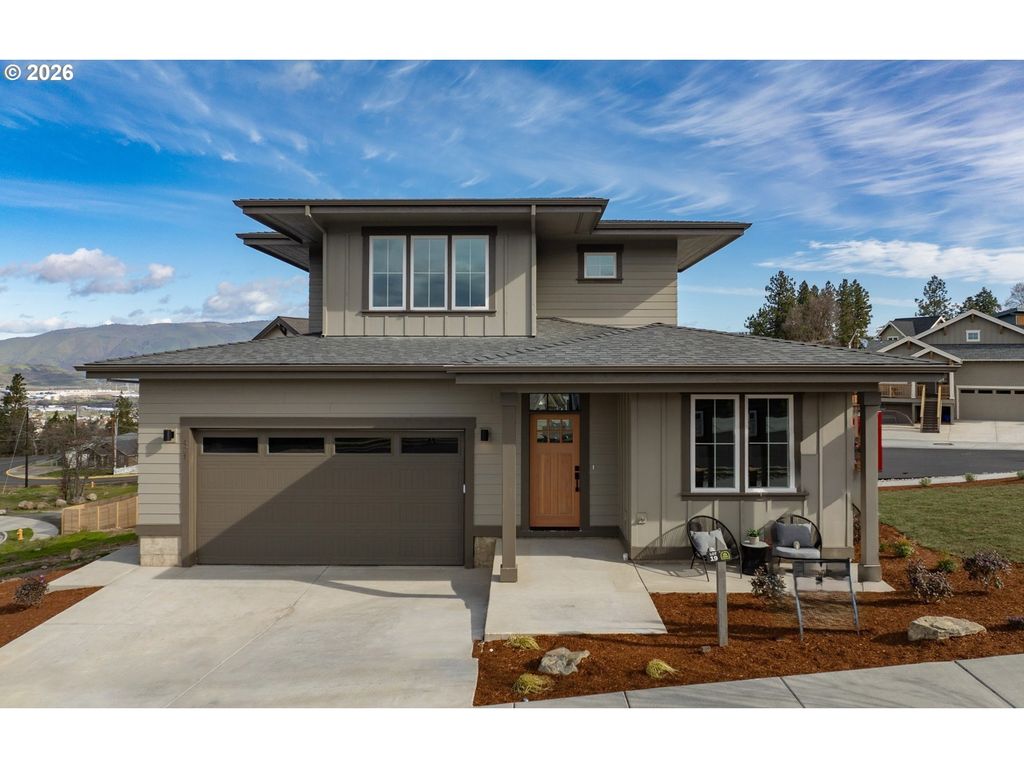 421 W 21st St, The Dalles