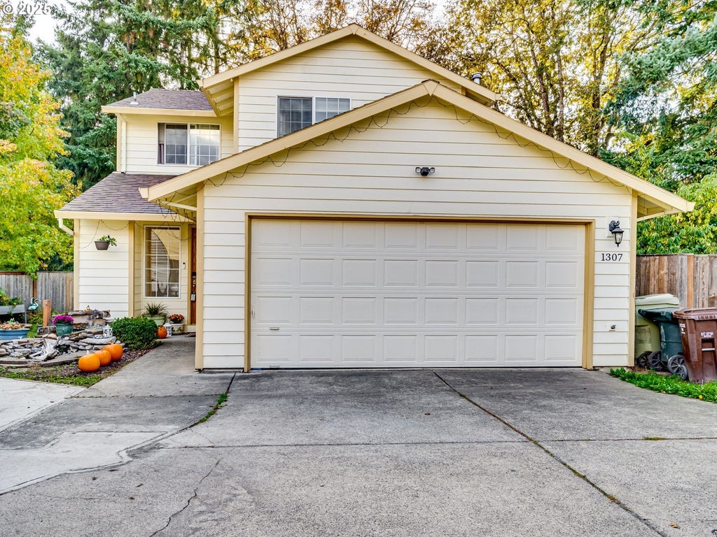 1307 Se 61st Pl, Hillsboro