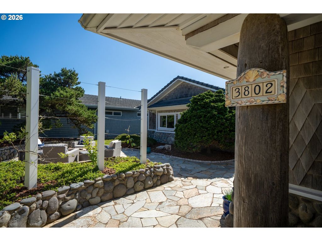3802 Nw Oceania Dr, Waldport