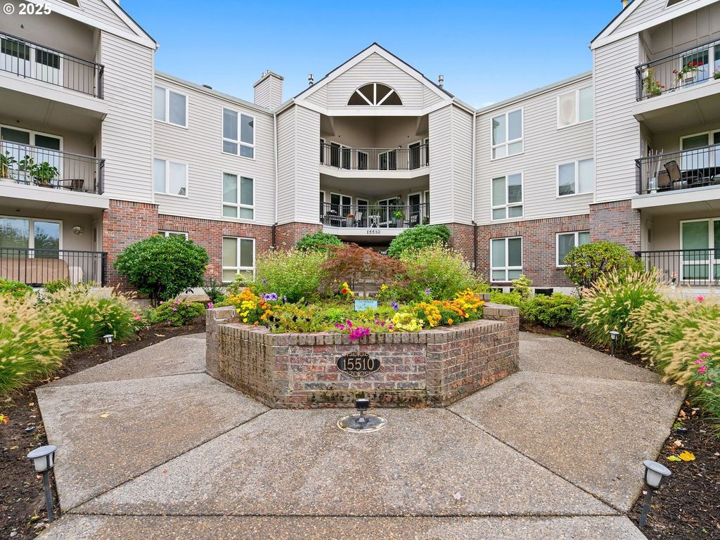 15510 Ne Knott St 25, Portland