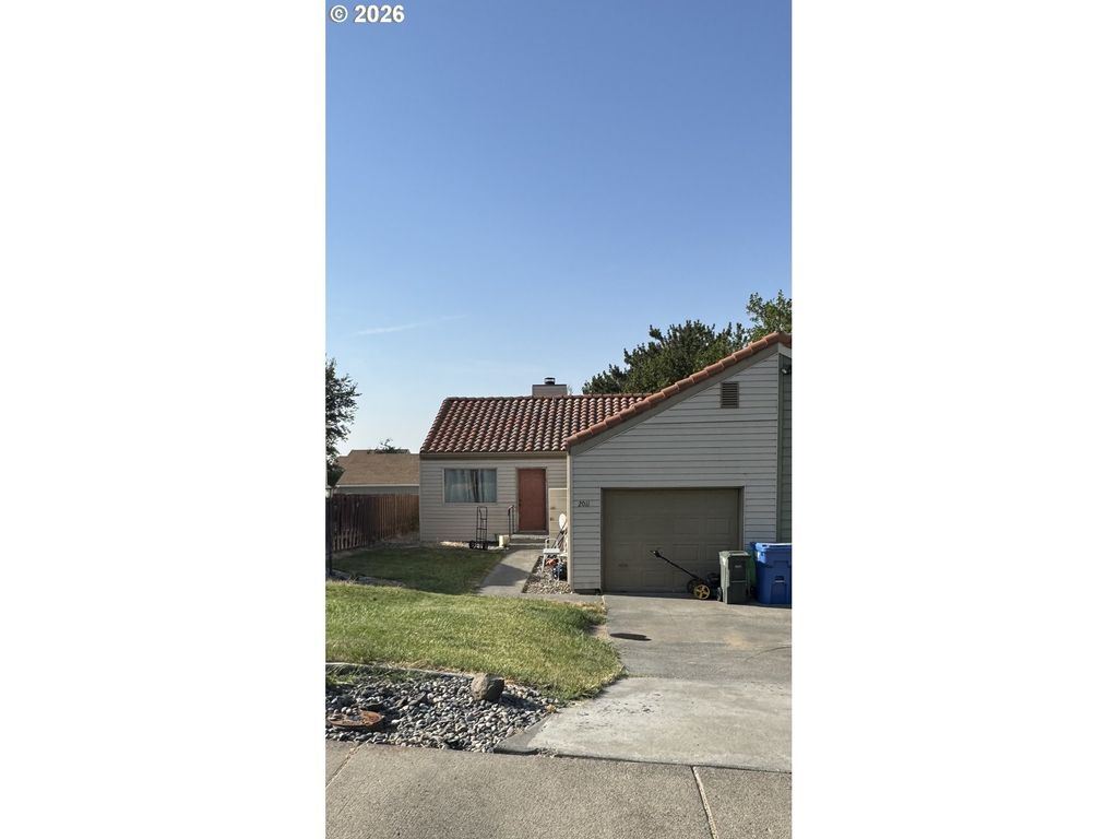 2011 Sw Runnion Dr, Pendleton