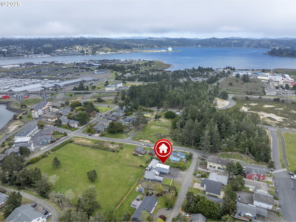 220 Sw 29th St, Newport