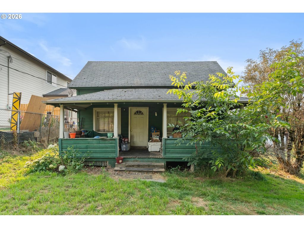 1949 Se Orient Dr, Gresham