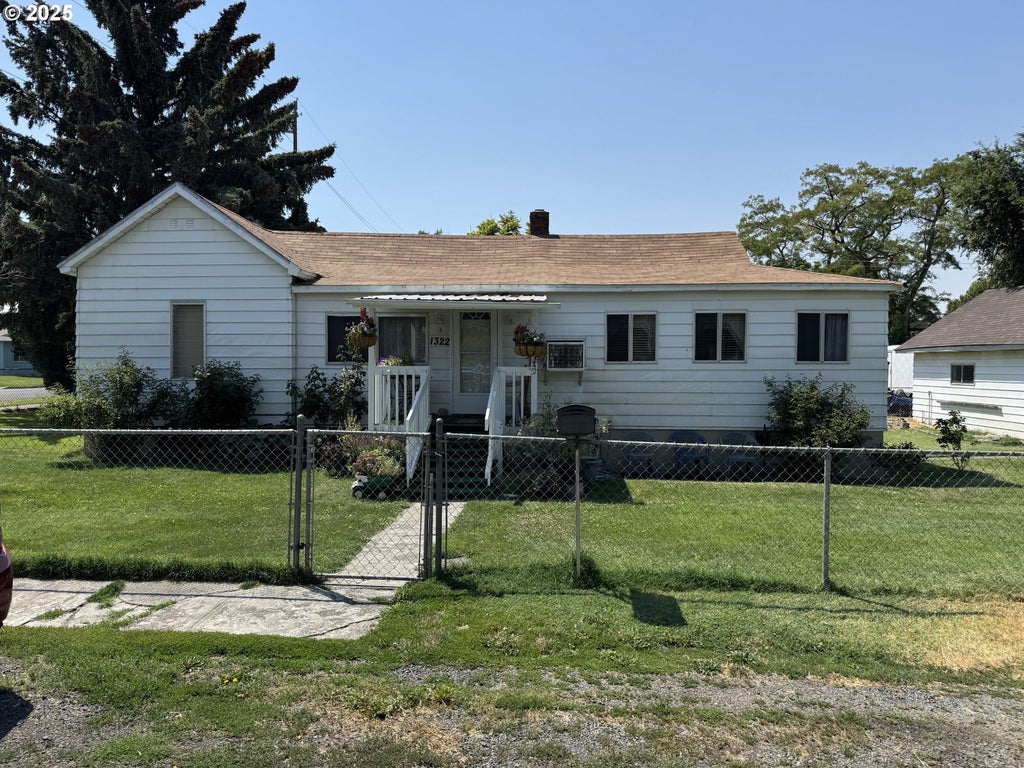 1322 Chestnut St, Milton-Freewater