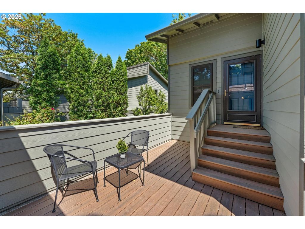 3835 Sw Canby St, Portland