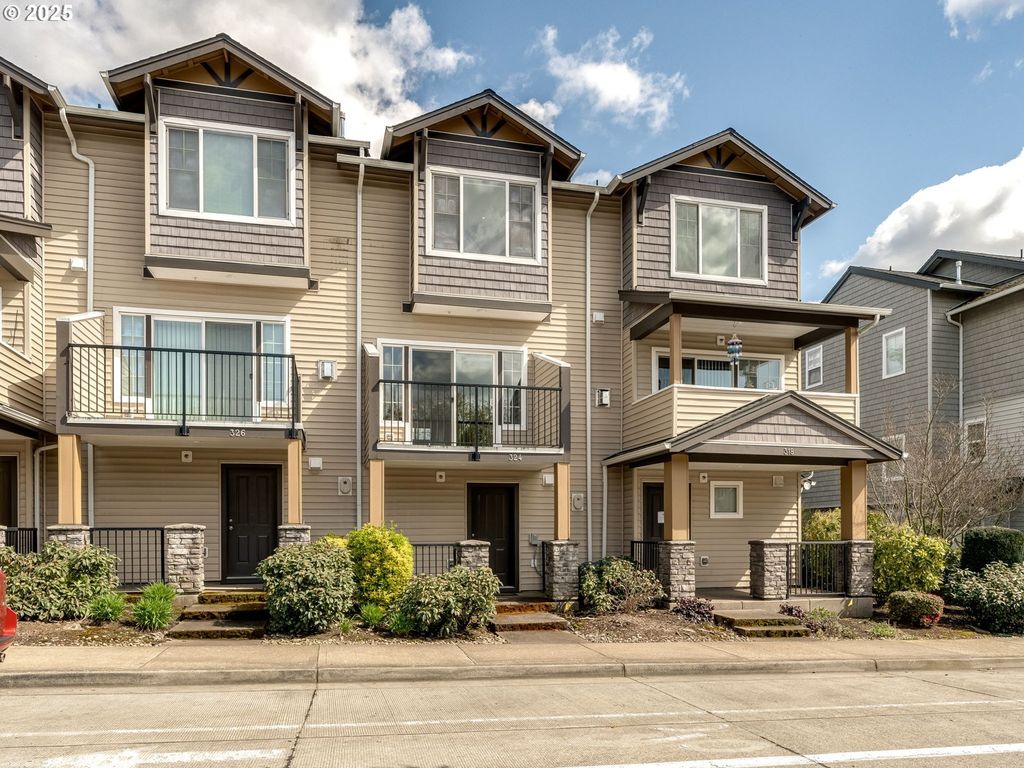 324 Ne Edgeway Dr, Hillsboro