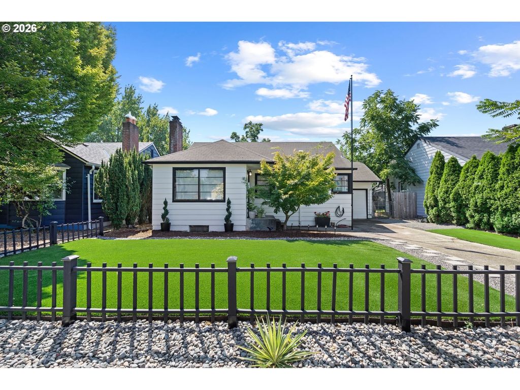 207 Nw 45th St, Vancouver