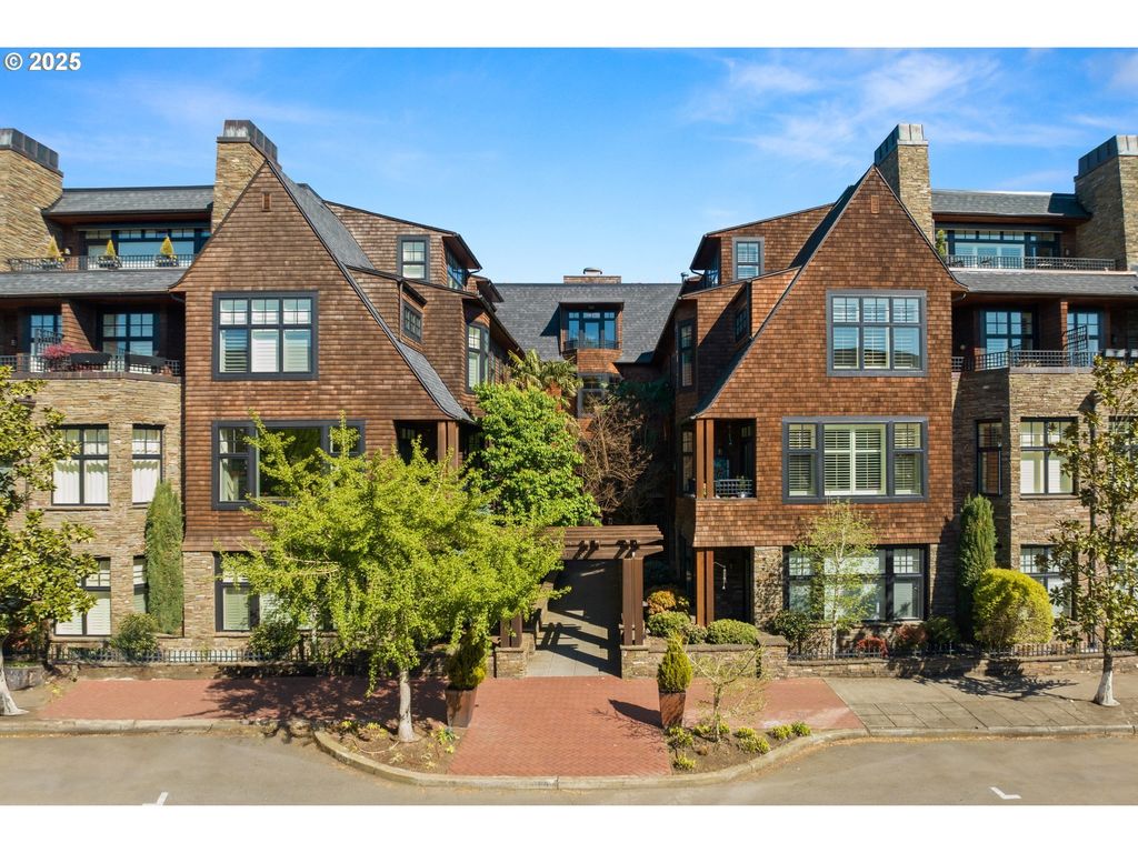 527 2nd St, Lake Oswego