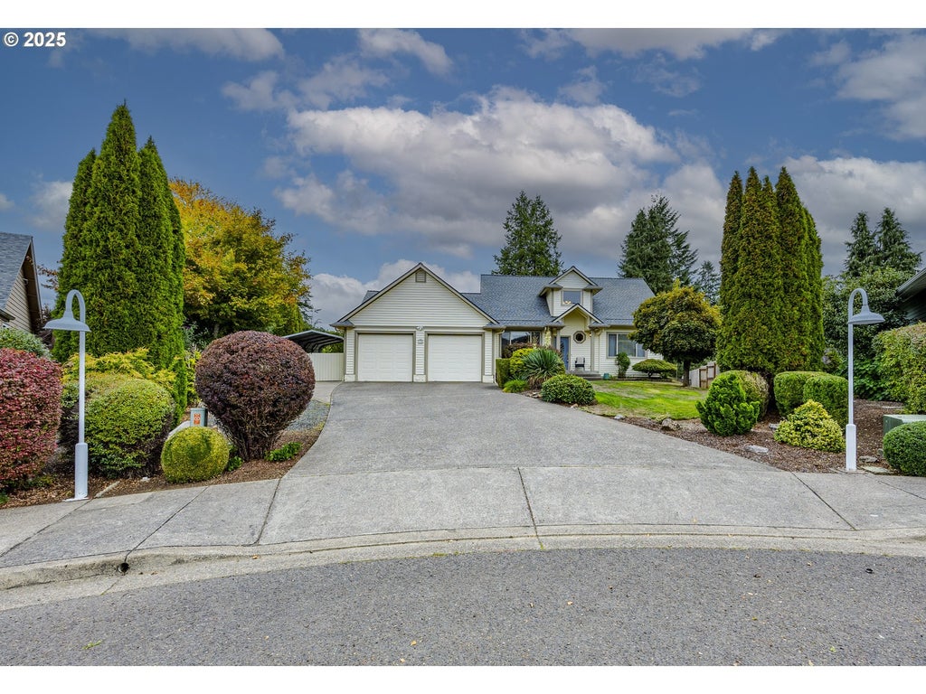 770 Girard Ct, Cottage Grove