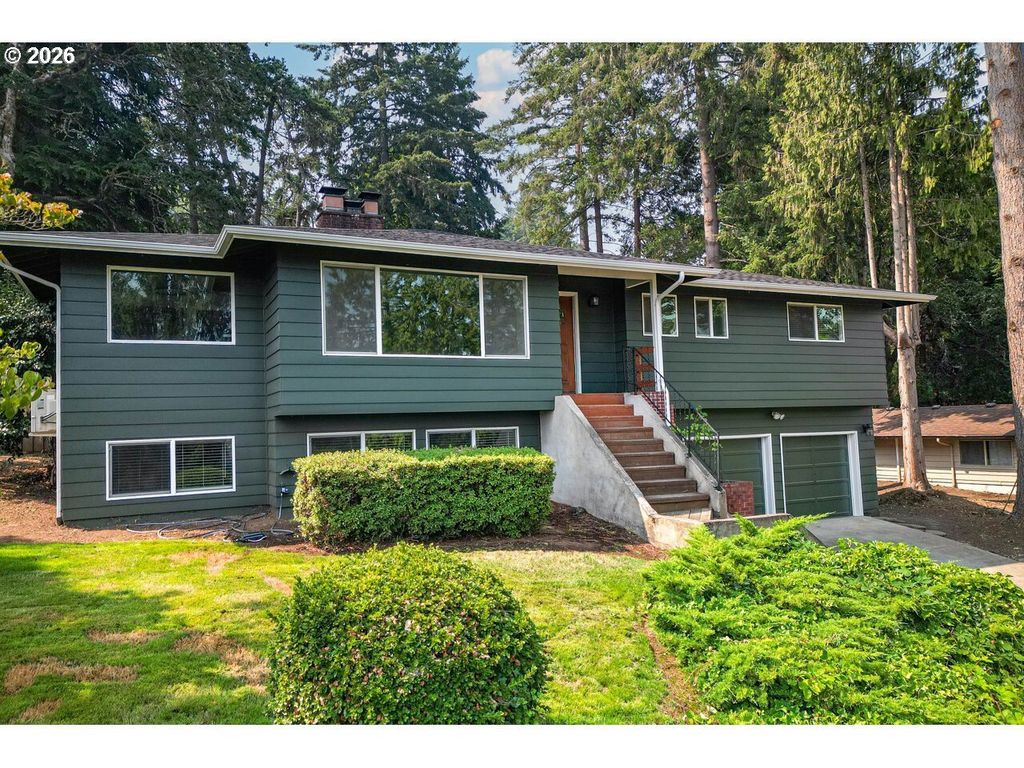 2540 W 22nd Ave, Eugene