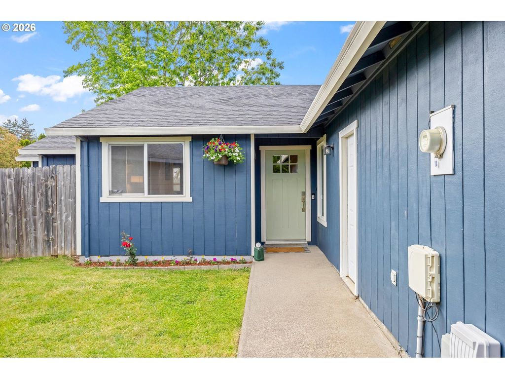 1146 Sw James Ct, Dundee