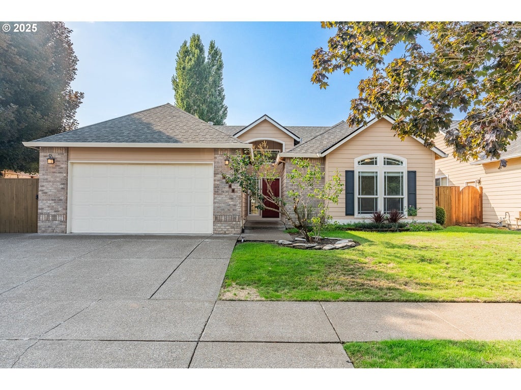 1348 Ne Zachary St, Hillsboro