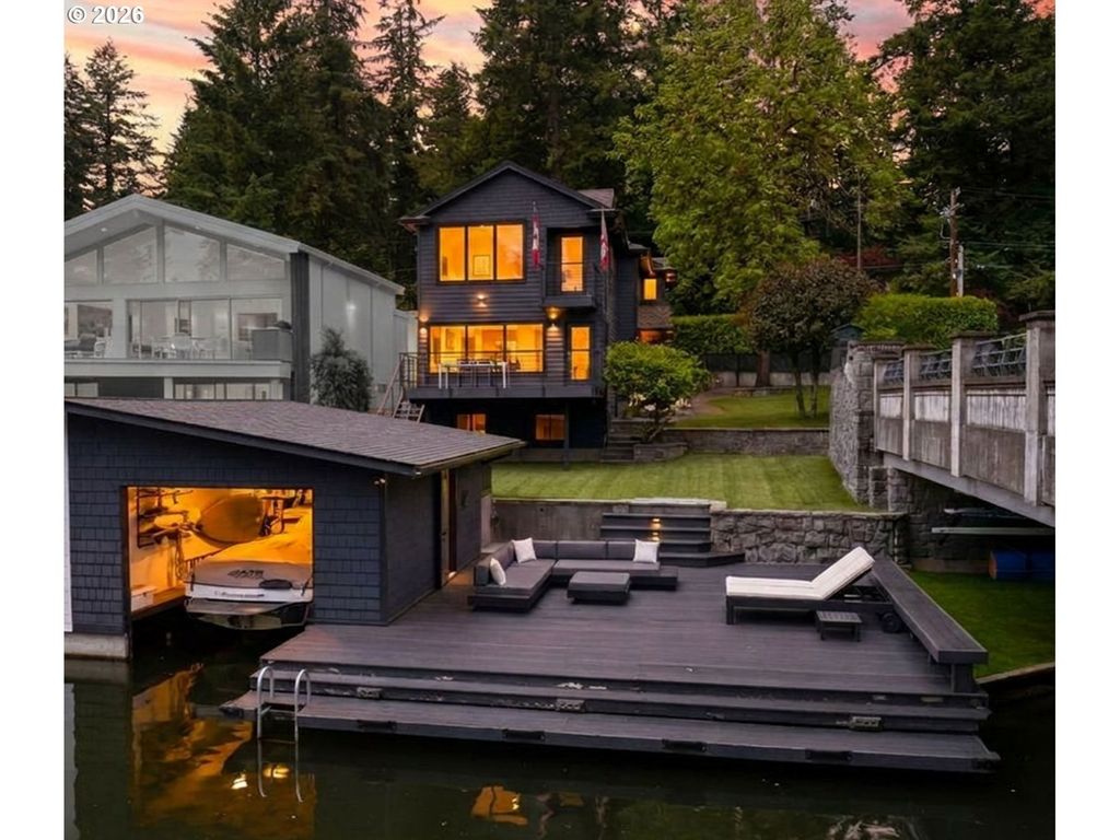 3712 Southshore Blvd, Lake Oswego