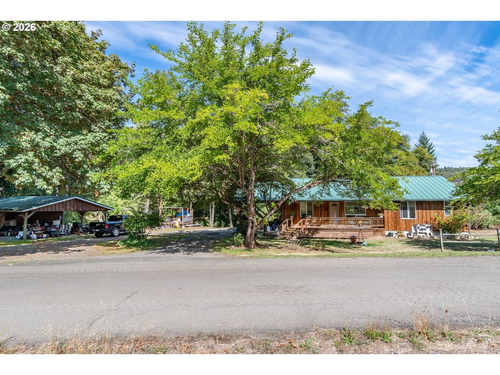 709 Ash Creek Rd, Riddle