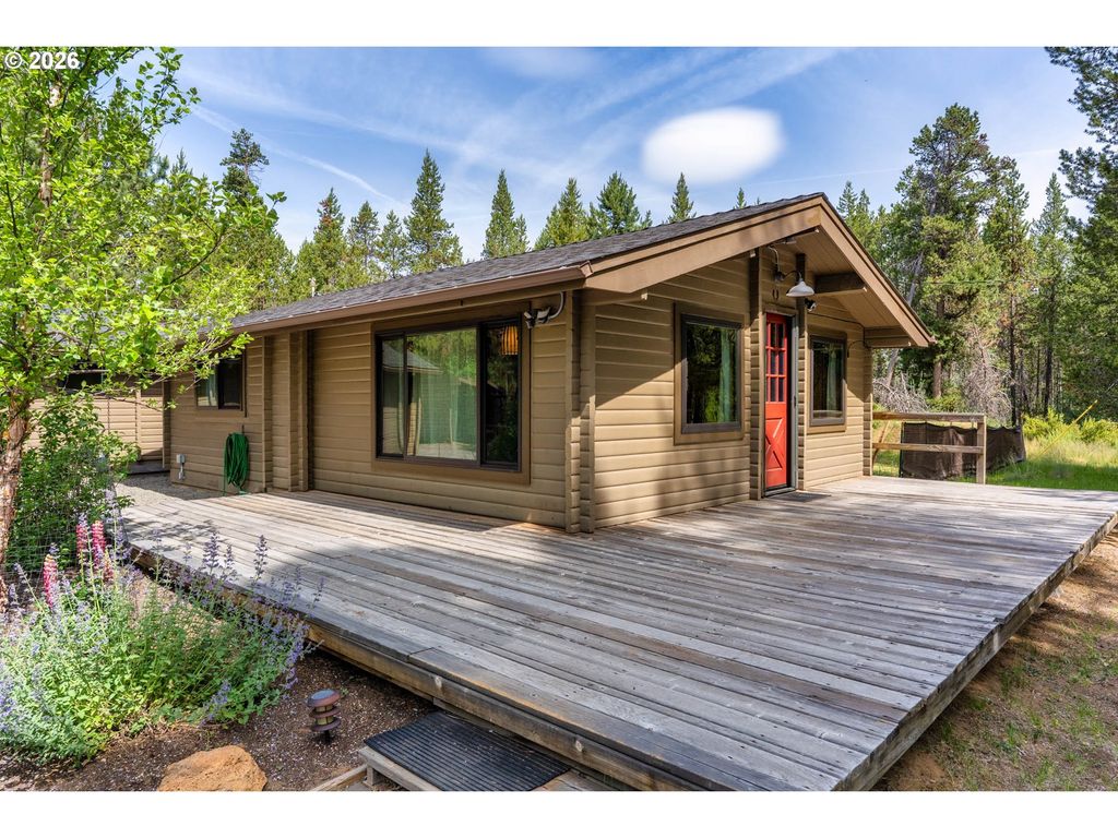 56711 Lunar Dr, Bend