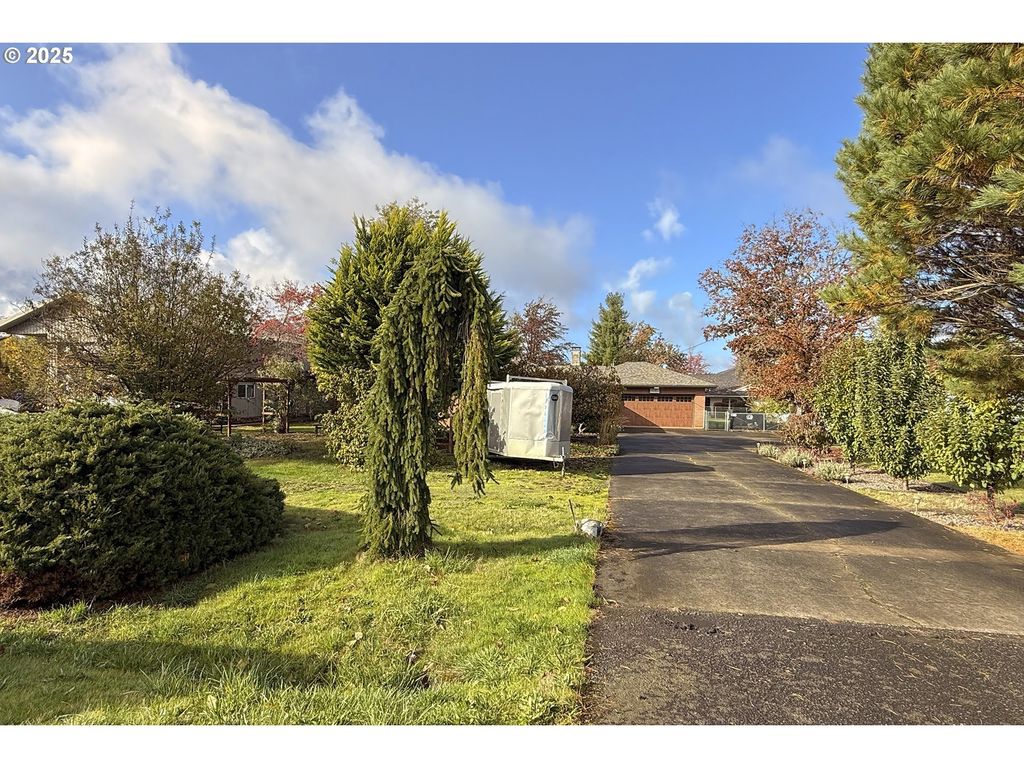 571 Nw Wade St, Estacada