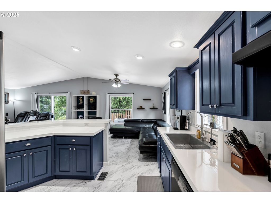 8750 Se 155th Ave 28, Happy Valley