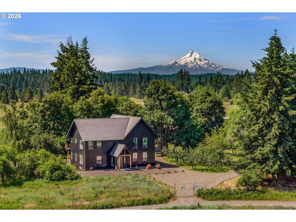 319 Bates Rd, White Salmon