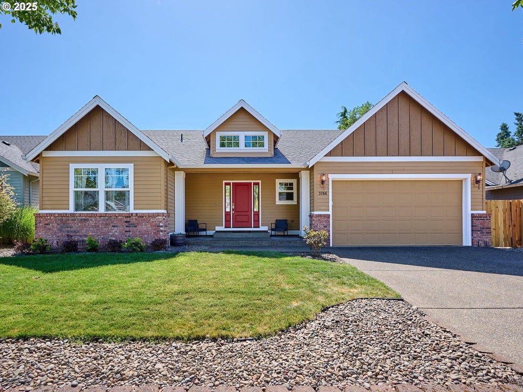 3766 10th St, Hubbard