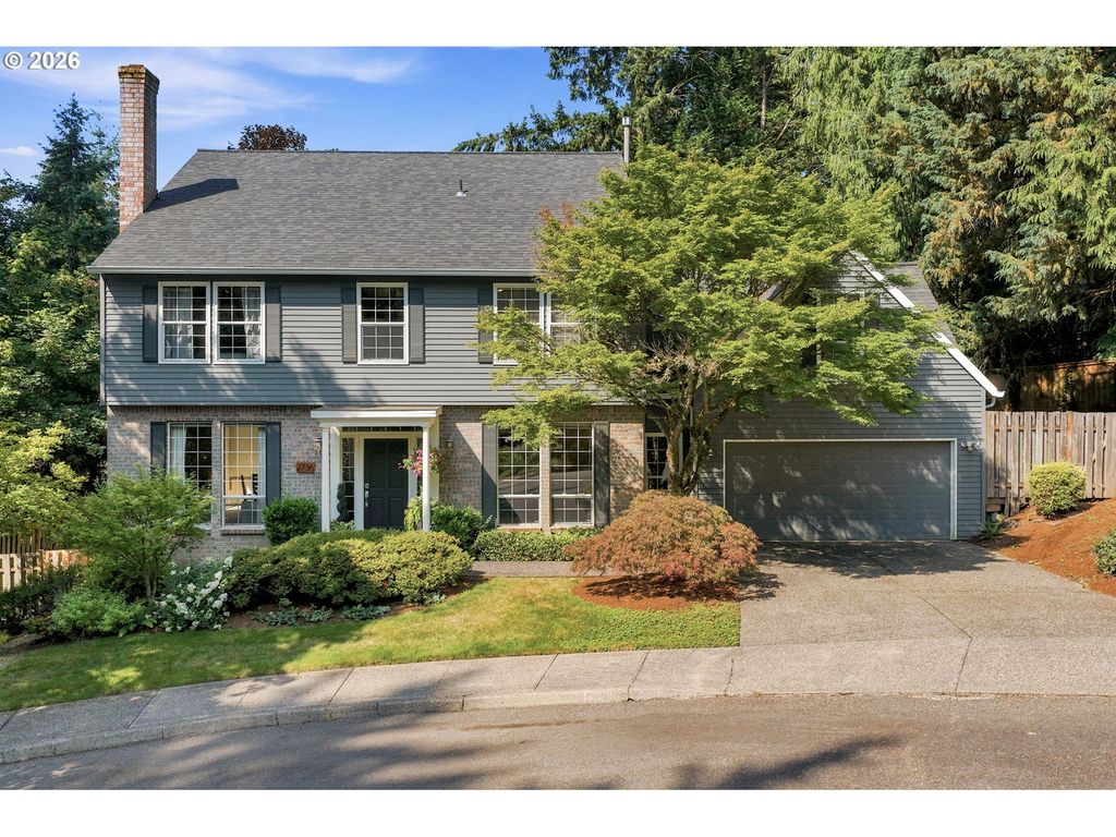 2736 Sw 28th Dr, Portland