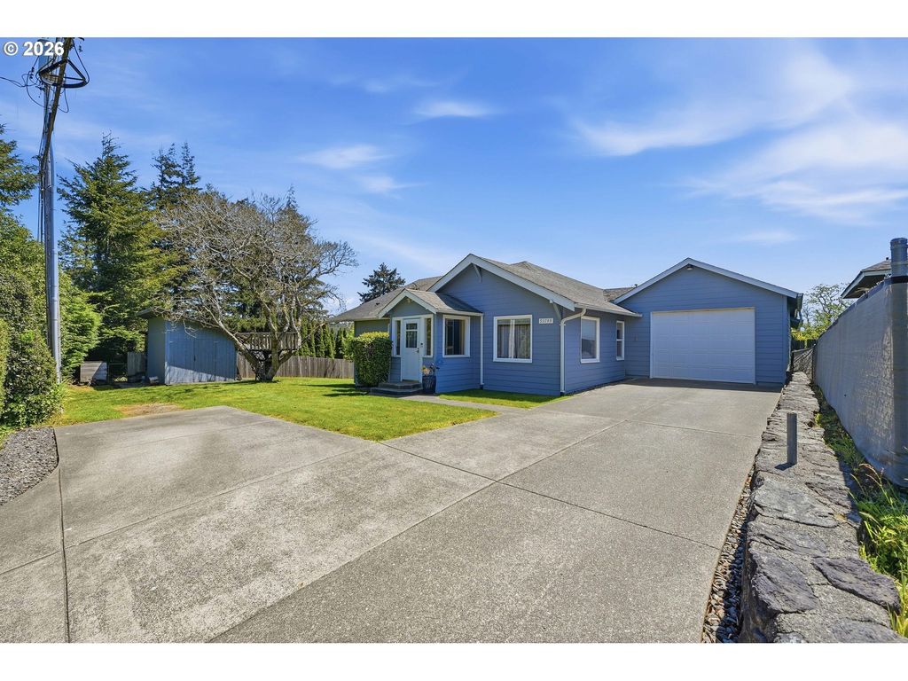 93748 Bay Park Ln, Coos Bay