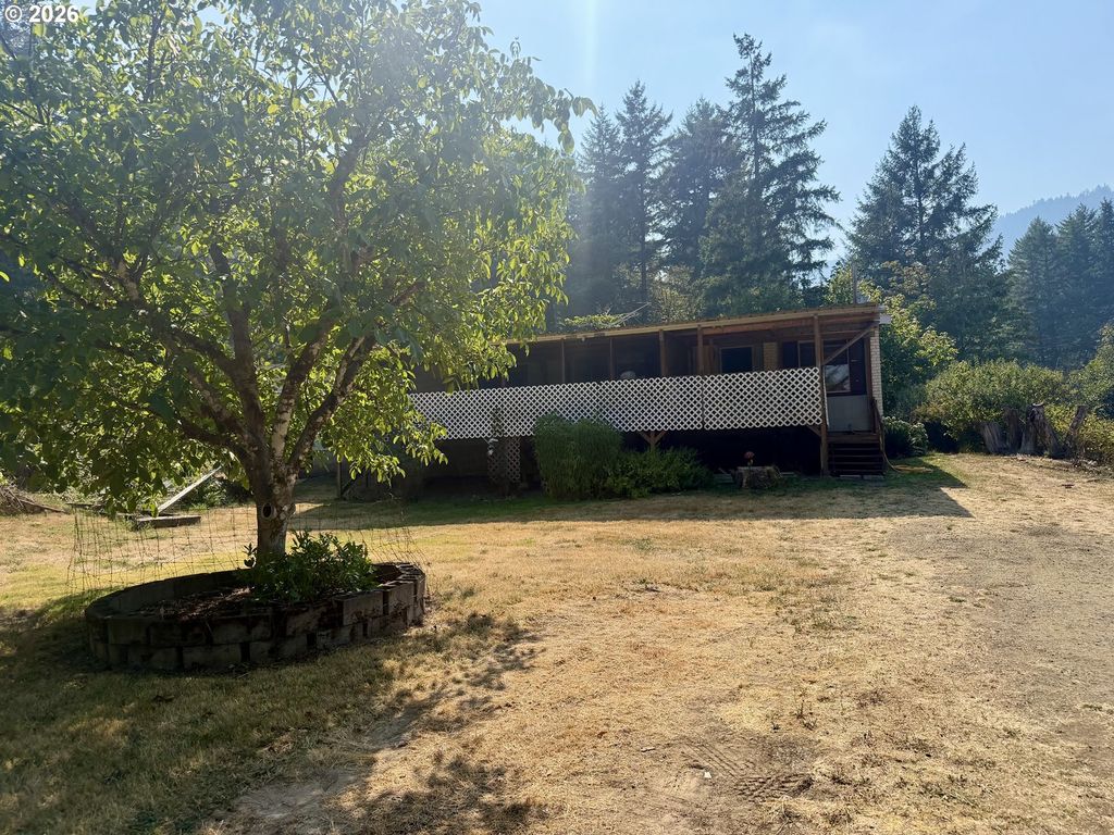 425 Tigerlily Ln, Oakland