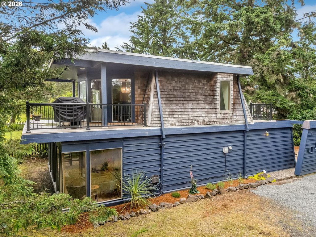 844 Little Beach Dr, Gearhart
