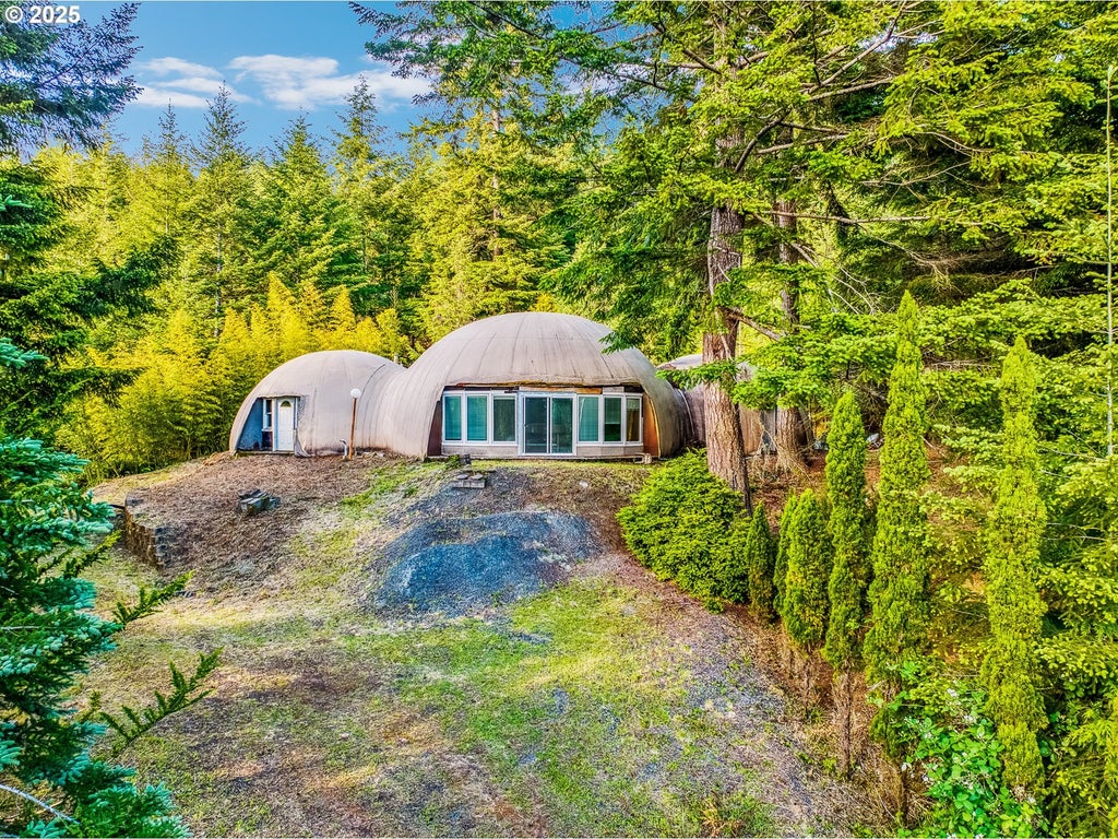 58812 Garden Valley Rd, Coquille