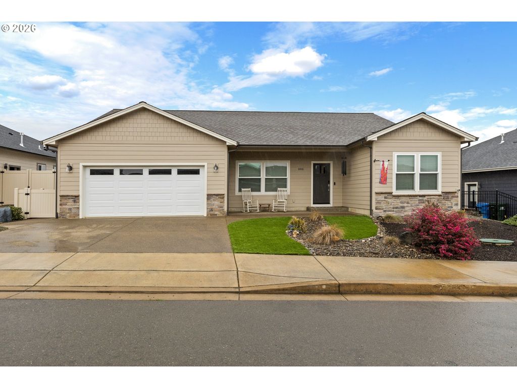 888 Medina Ave, Sutherlin