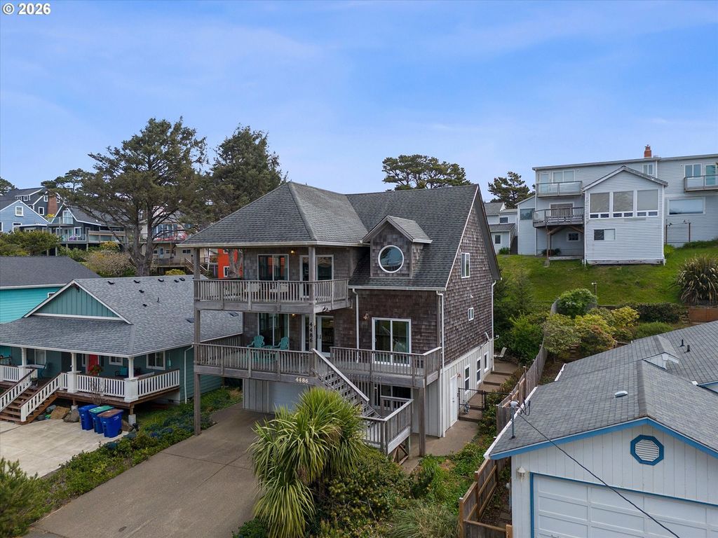 4486 Sw Beach Ave, Lincoln City