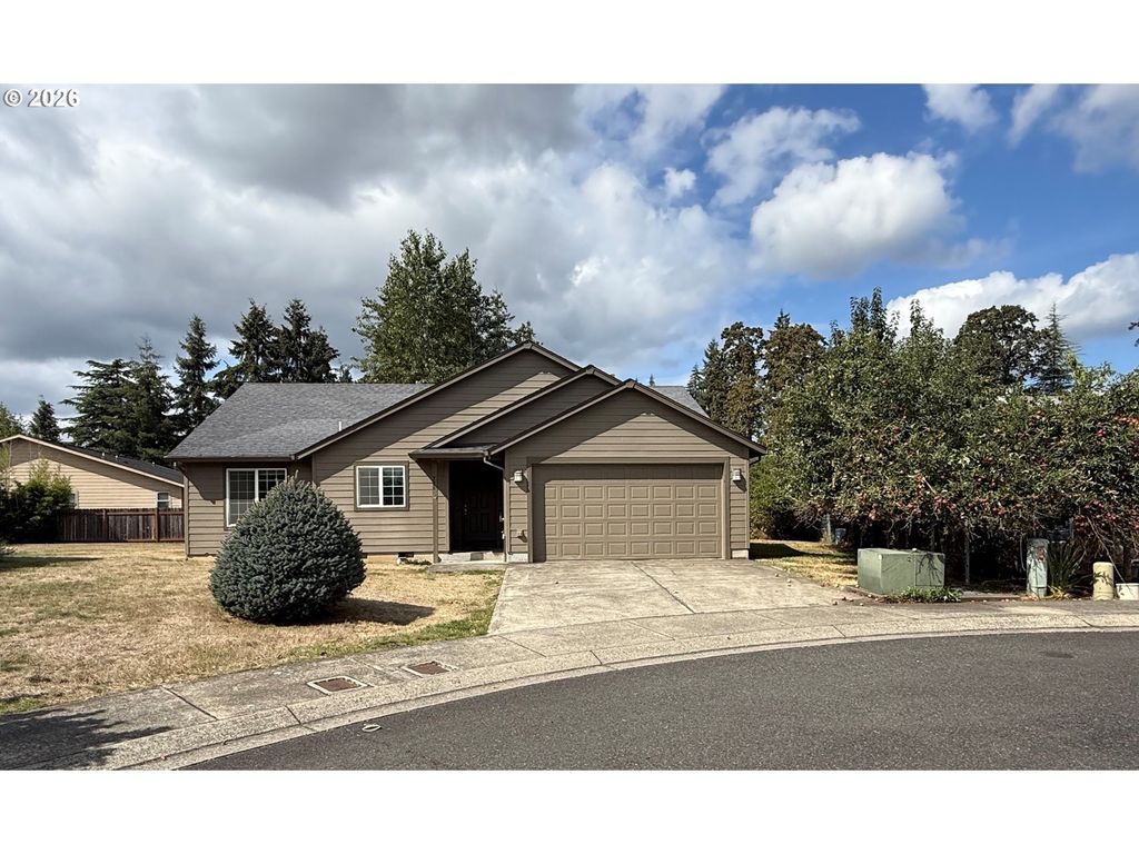 736 Judith Ct, St. Helens