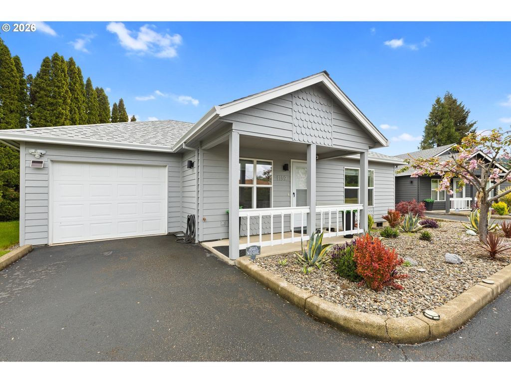 1189 Nw Lanaias Way, Roseburg