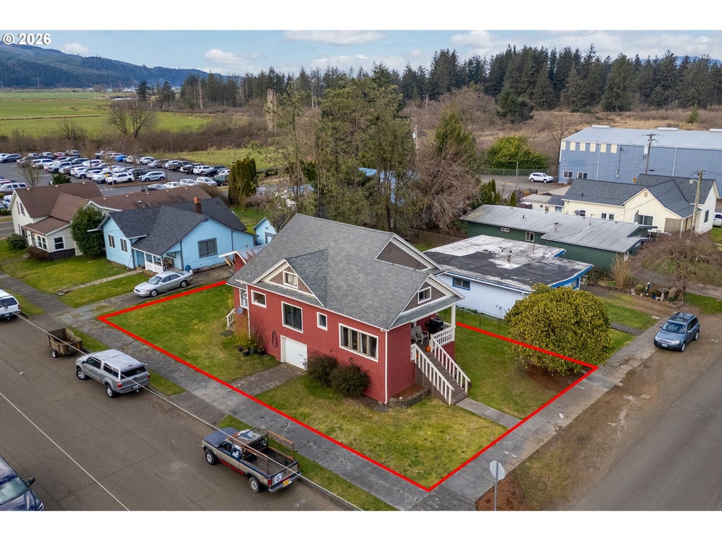 116 Cedar Ave, Tillamook