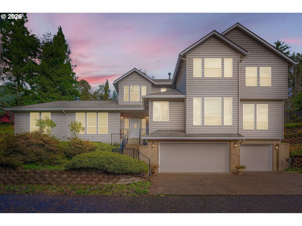 25540 Cheryl Dr, West Linn