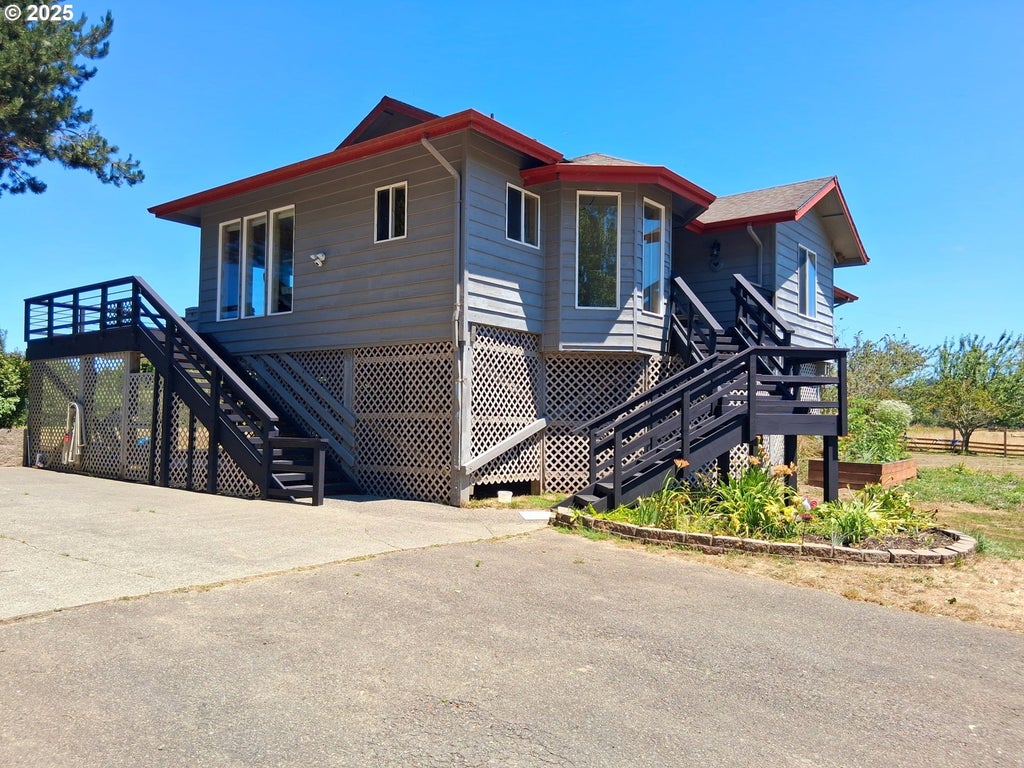 96673 Highway 42, Coquille