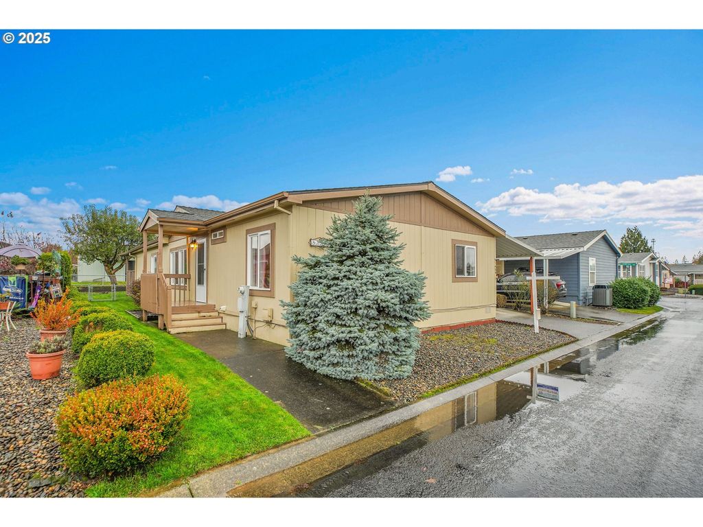 51459 Se Westlake Dr 102, Scappoose