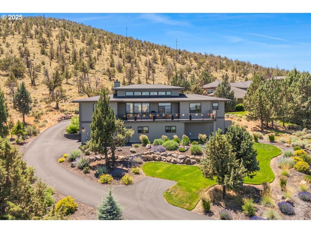 10175 Sundance Ridge Loop, Redmond