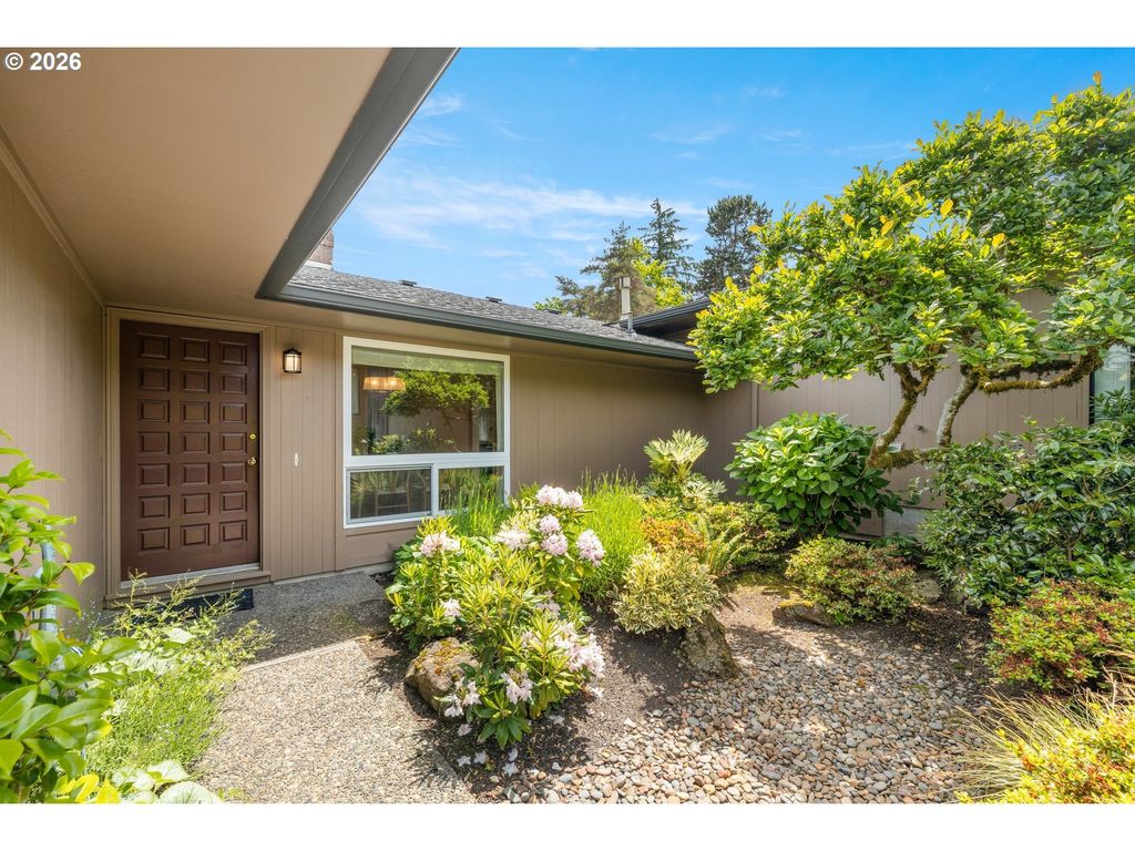 6 Condolea Dr, Lake Oswego